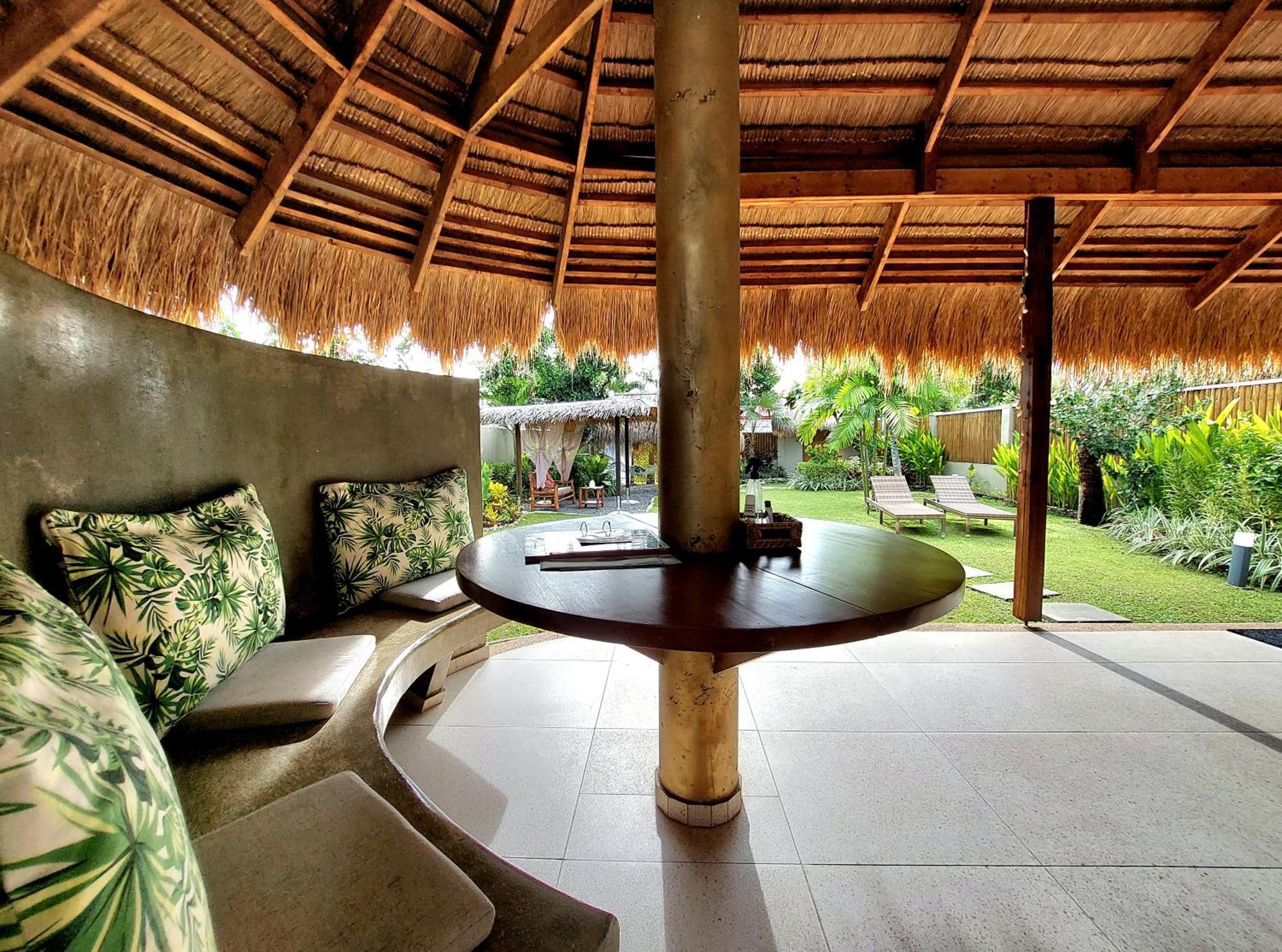Halamanan Residences Panglao Luaran gambar